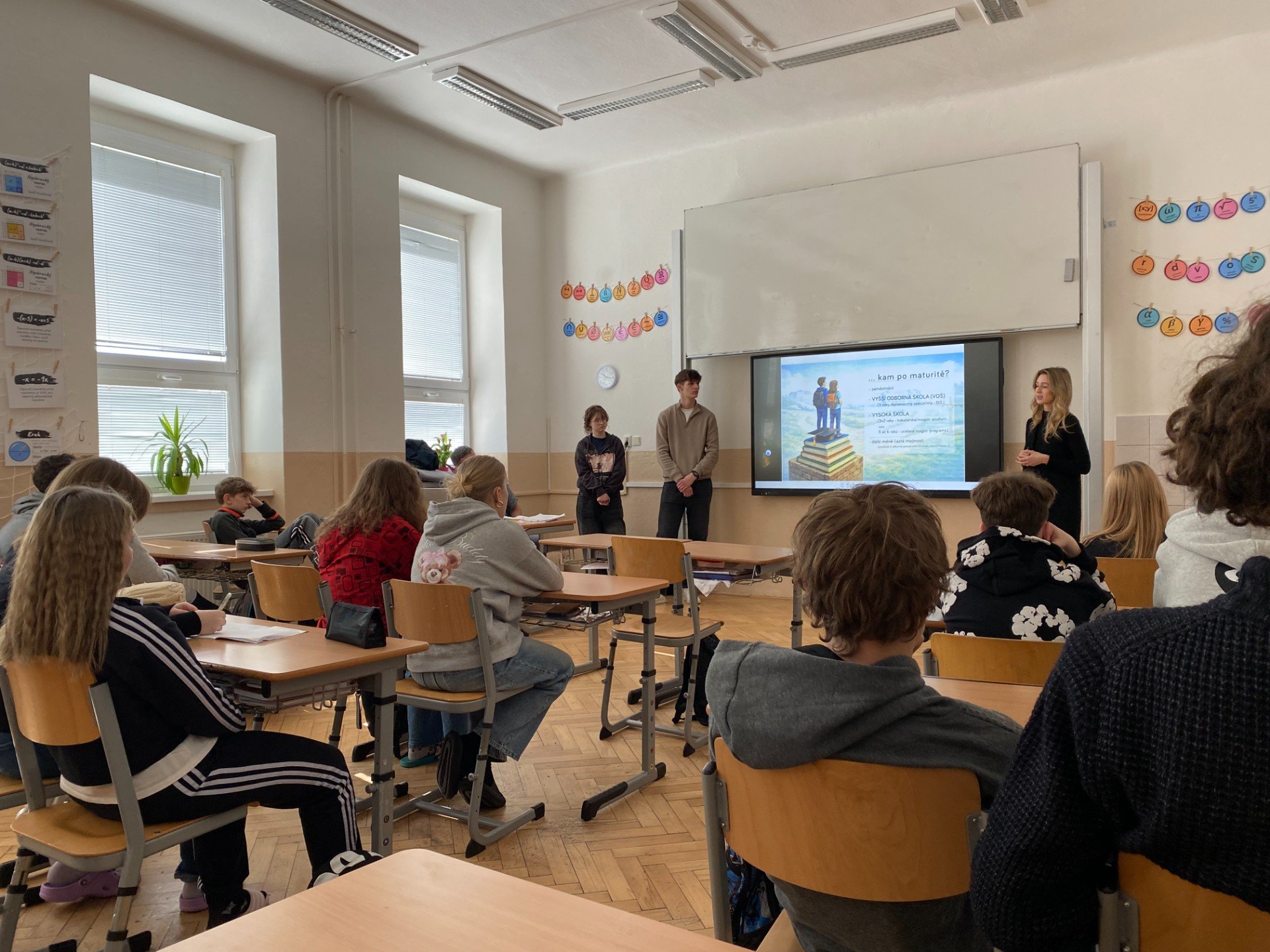 Jak na studium ve zdravotnictví: osmáci se setkali s odborníky z praxe